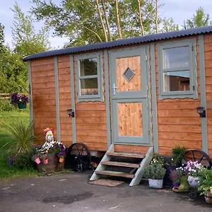  Holiday home Captivating 1-bed Cabin In